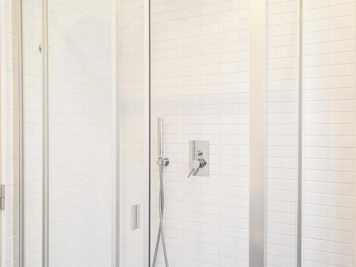 Bairro Alto Charming Bright Apt With Ac Elevator Lisbon Apartment