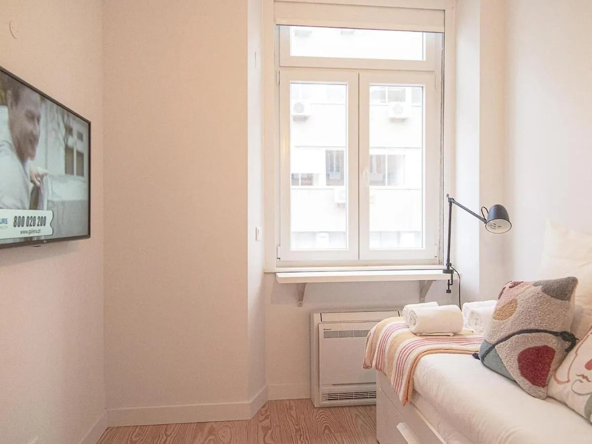 Bairro Alto Charming Bright Apt With Ac Elevator Lisbon