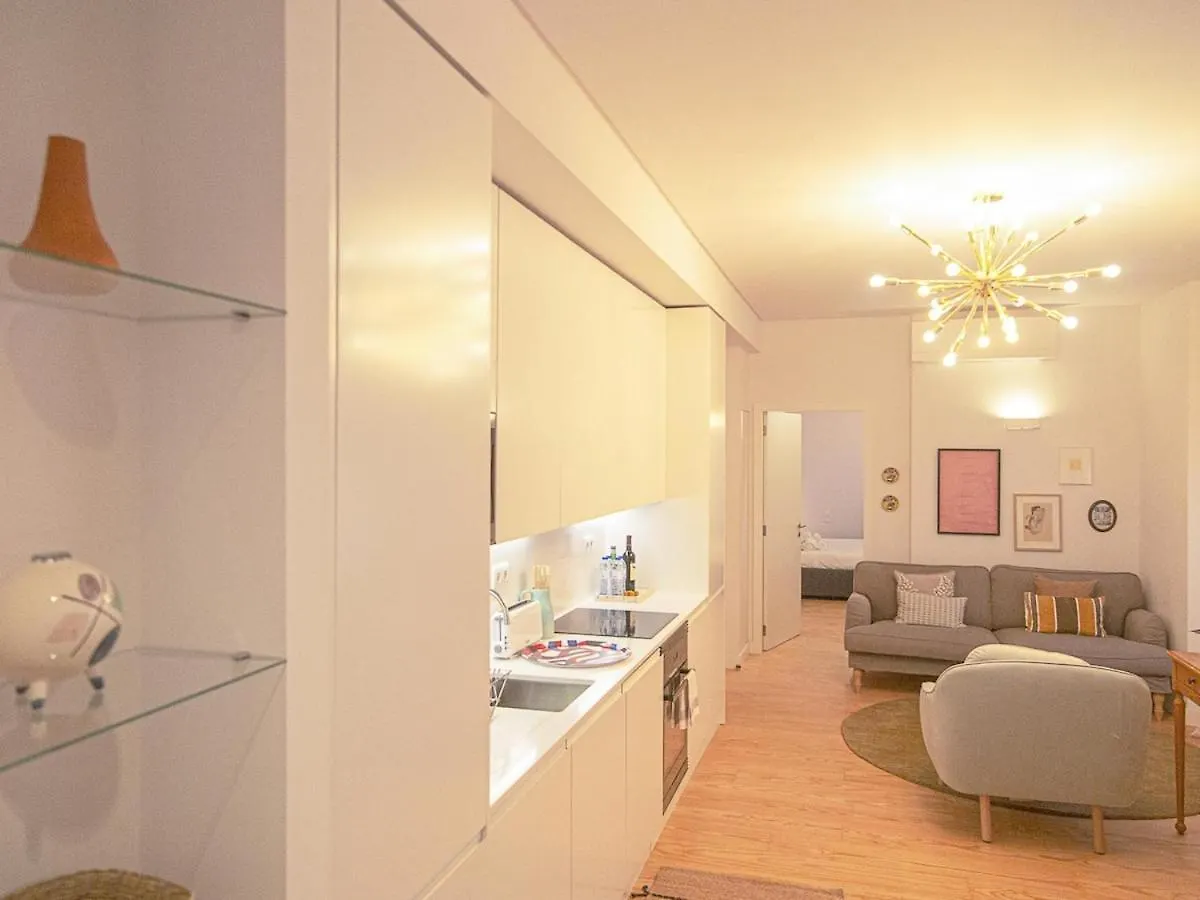 Bairro Alto Charming Bright Apt With Ac Elevator Lisbon Apartment
