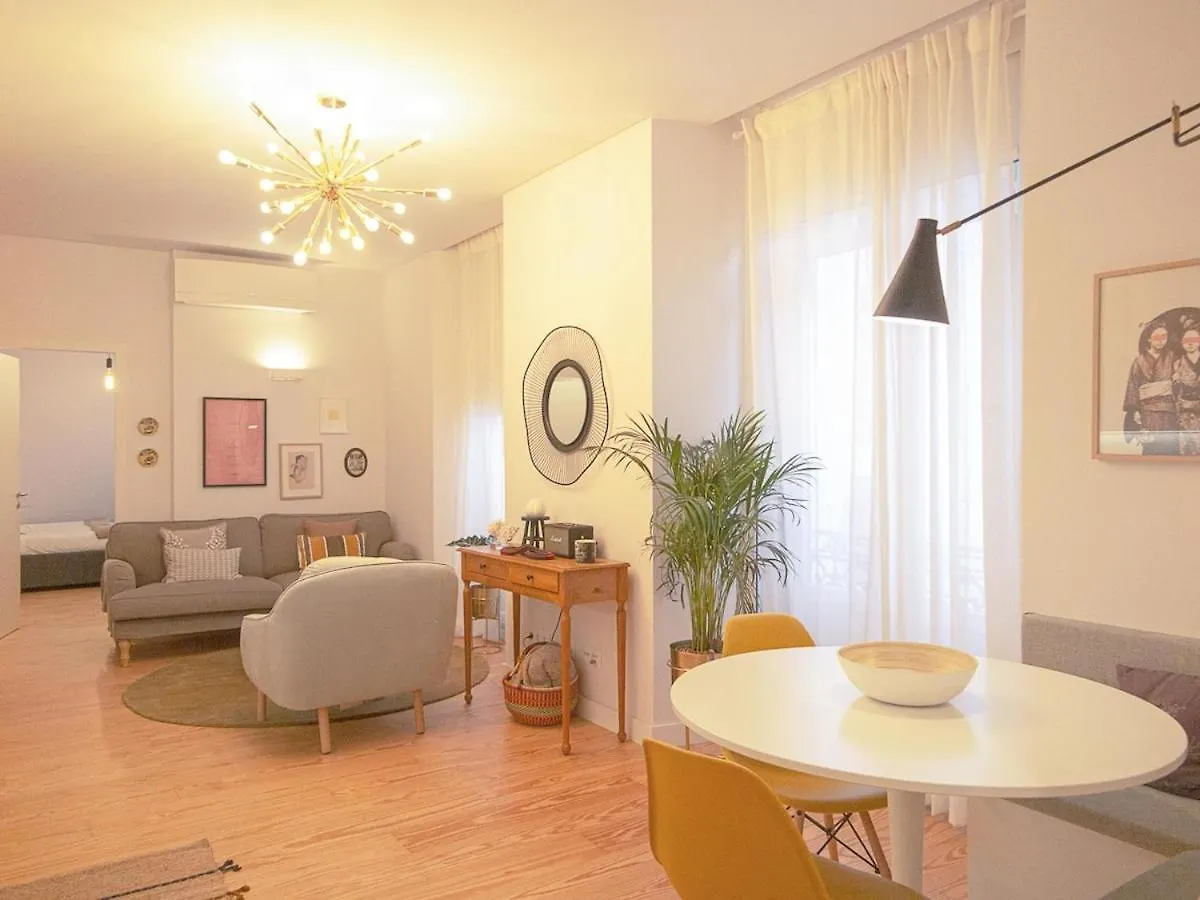 Bairro Alto Charming Bright Apt With Ac Elevator Lisbon